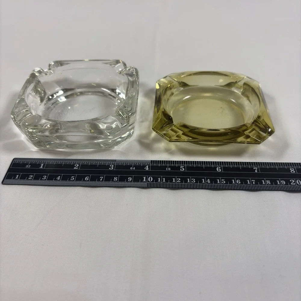 Paint Vintage 1960-1970's Restaurant Ash Trays S2-385